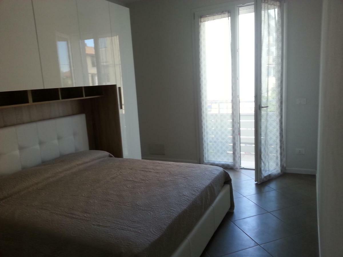Nuovo Bilocale In Via Lagomaggio, 31 Римини Экстерьер фото
